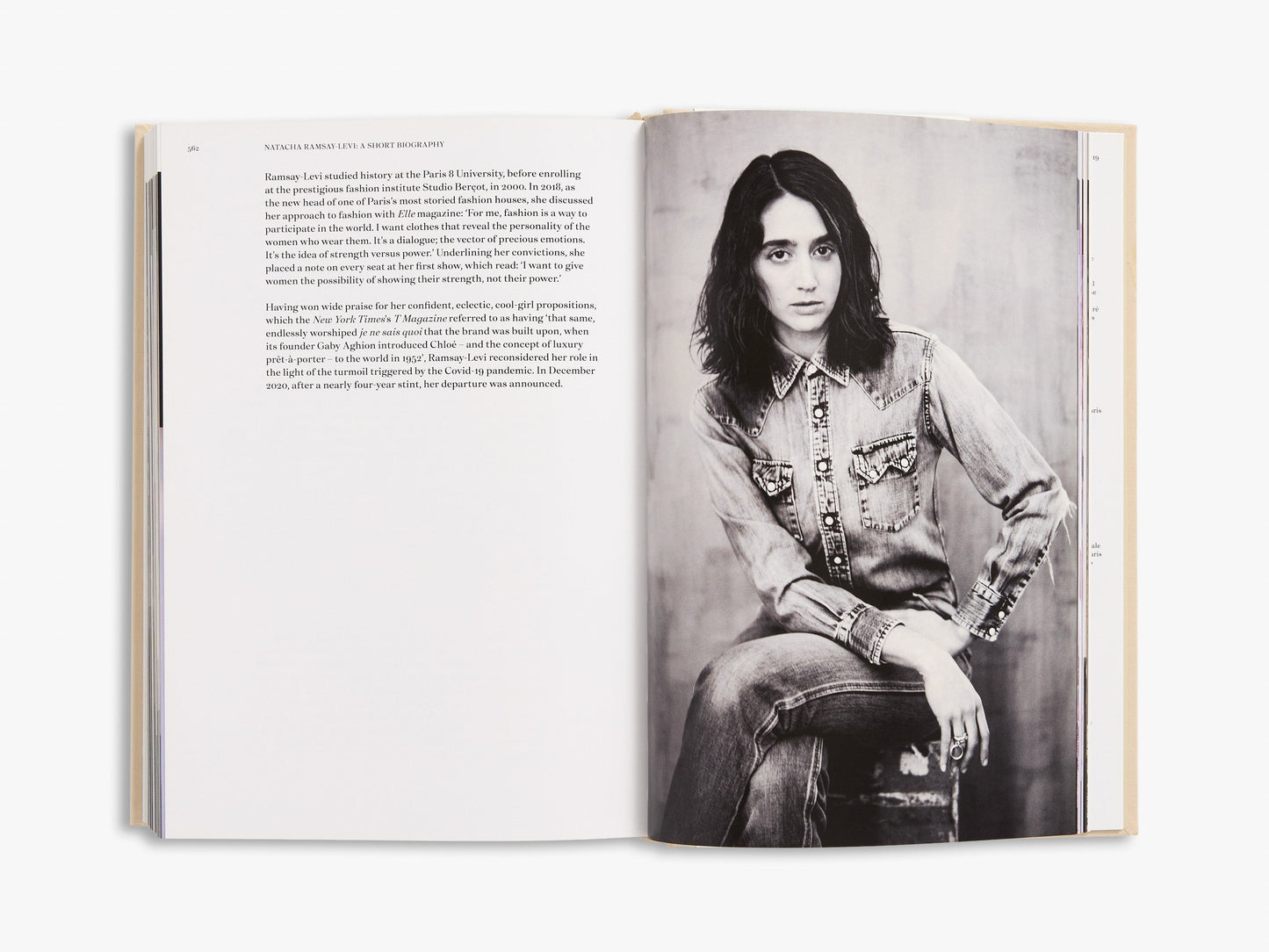 Chloé Catwalk: The Complete Collections