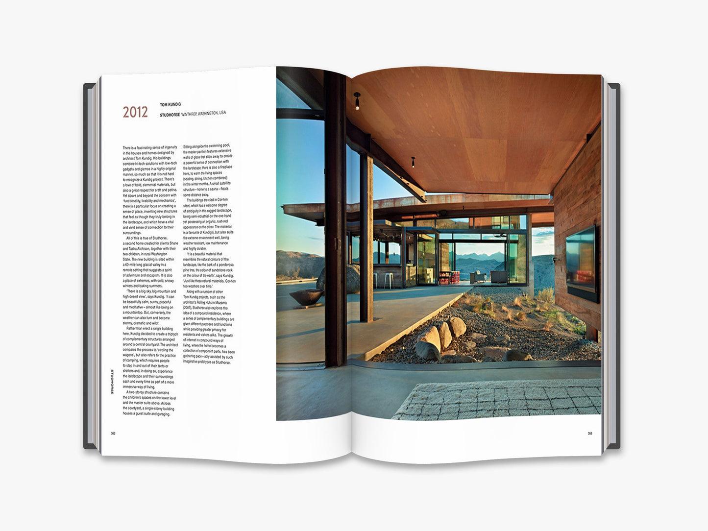 The Iconic House: Architectural Masterworks Since 1900